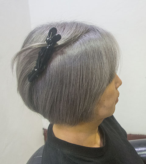 美容院でしか出せないグレーカラー